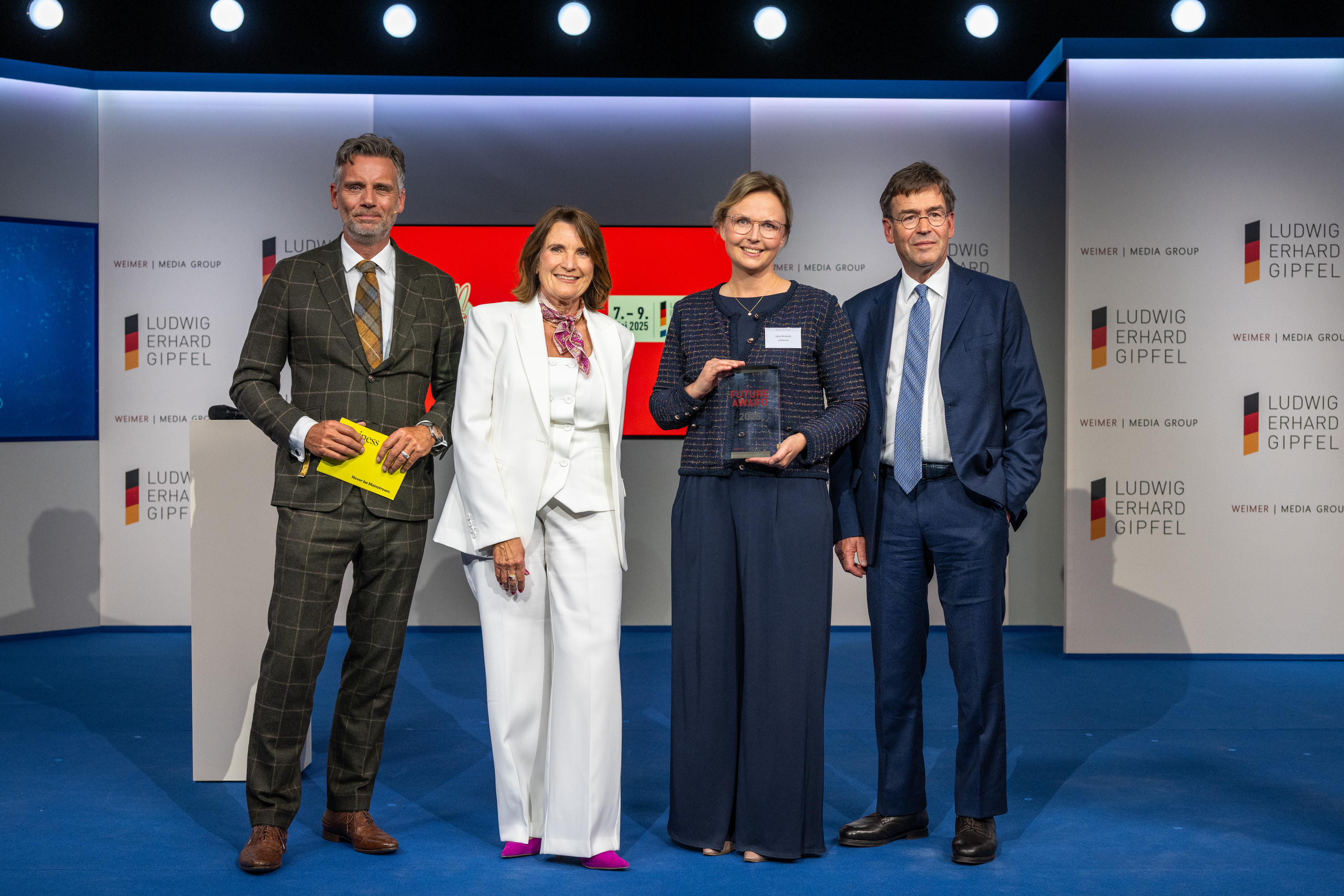 Stole Gewinnerin des ZUKUNFTSAWARDS Jana Krotsch